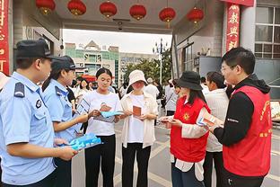 图片报：吉拉西不想给凯恩打替补，若去拜仁希望能踢双前锋